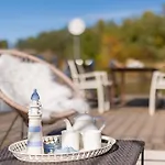 Holiday home Ocarujuci Houseboat Na Dunaji Bratislava