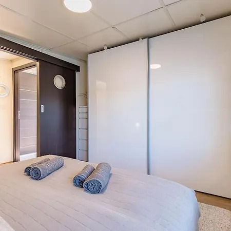 Ocarujuci Houseboat Na Dunaji Будинок відпочинку