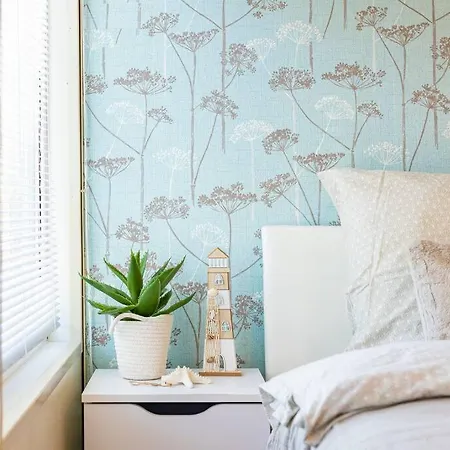 Ocarujuci Houseboat Na Dunaji * Братислава