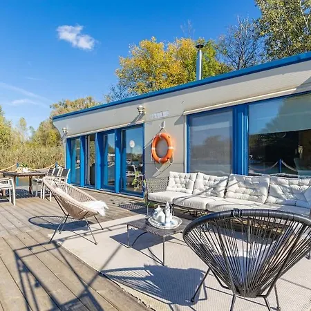 Ocarujuci Houseboat Na Dunaji Dovolenkový dom Bratislava
