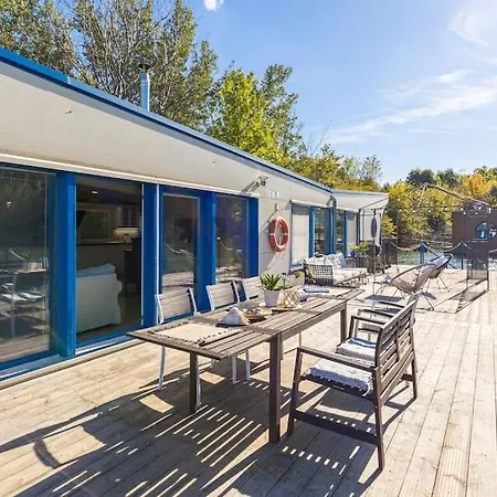 Ocarujuci Houseboat Na Dunaji Dovolenkový dom