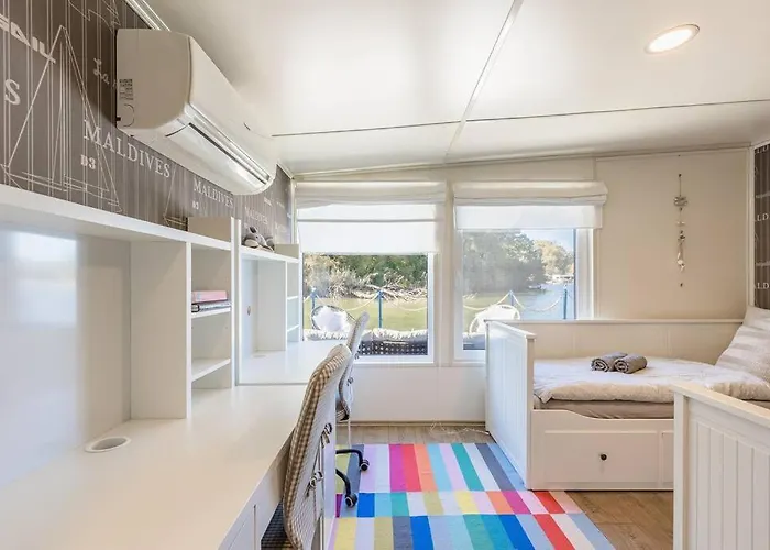 Ocarujuci Houseboat Na Dunaji Σπίτι διακοπών