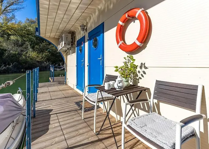 Ocarujuci Houseboat Na Dunaji Σπίτι διακοπών *