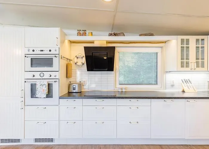 Prázdninový dům Ocarujuci Houseboat Na Dunaji *