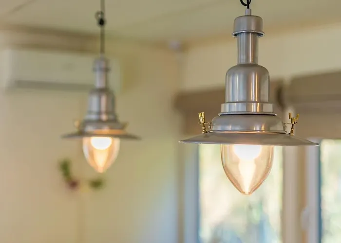 Tatil Evi Ocarujuci Houseboat Na Dunaji *