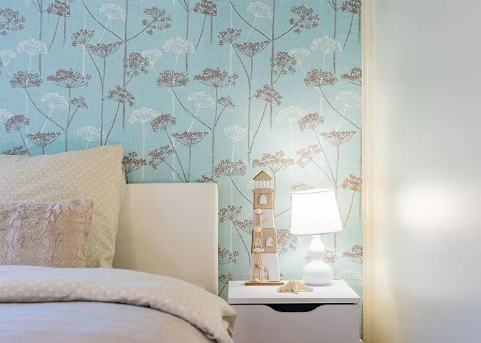 Ocarujuci Houseboat Na Dunaji *