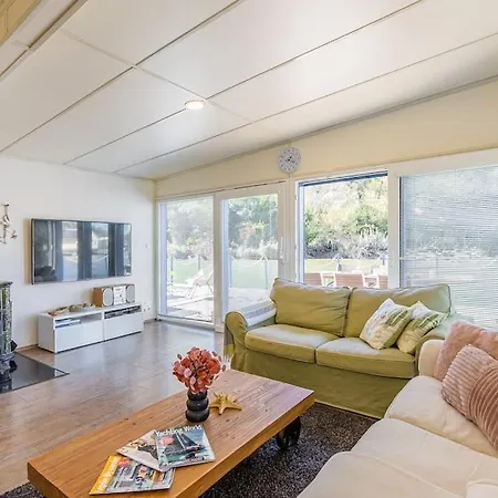 Prázdninový dům Ocarujuci Houseboat Na Dunaji