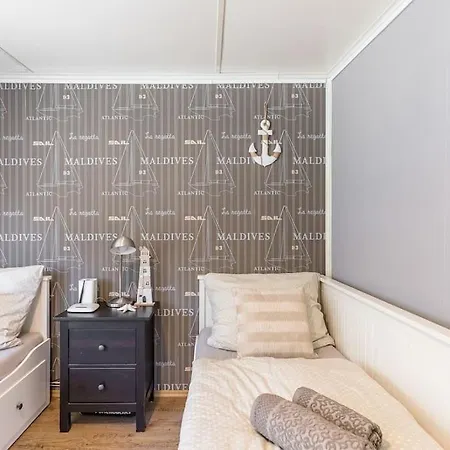 Ocarujuci Houseboat Na Dunaji *