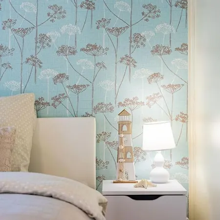 Ocarujuci Houseboat Na Dunaji *