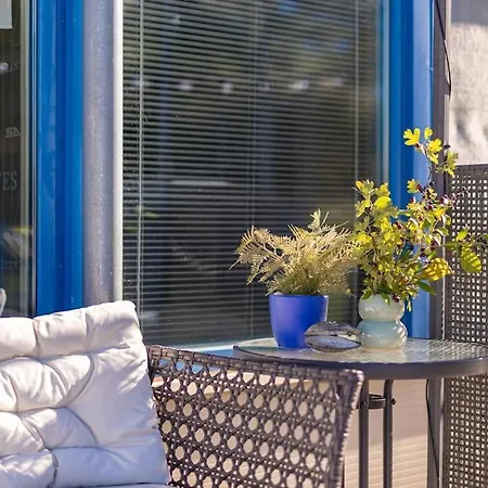 Ocarujuci Houseboat Na Dunaji *