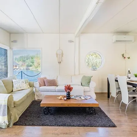 Ocarujuci Houseboat Na Dunaji Prázdninový dům